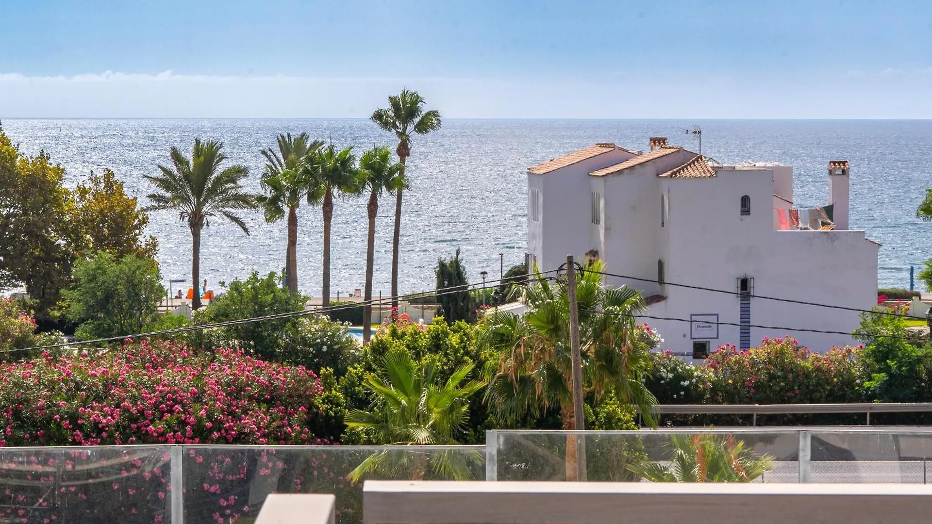 Vista Del Mar, Sunny Penthouse Apartment Bahia de Casares